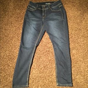 Size 12 x 29” Angels Curvy/Skinny Jeans